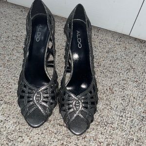 Size 9 Aldo silver heels